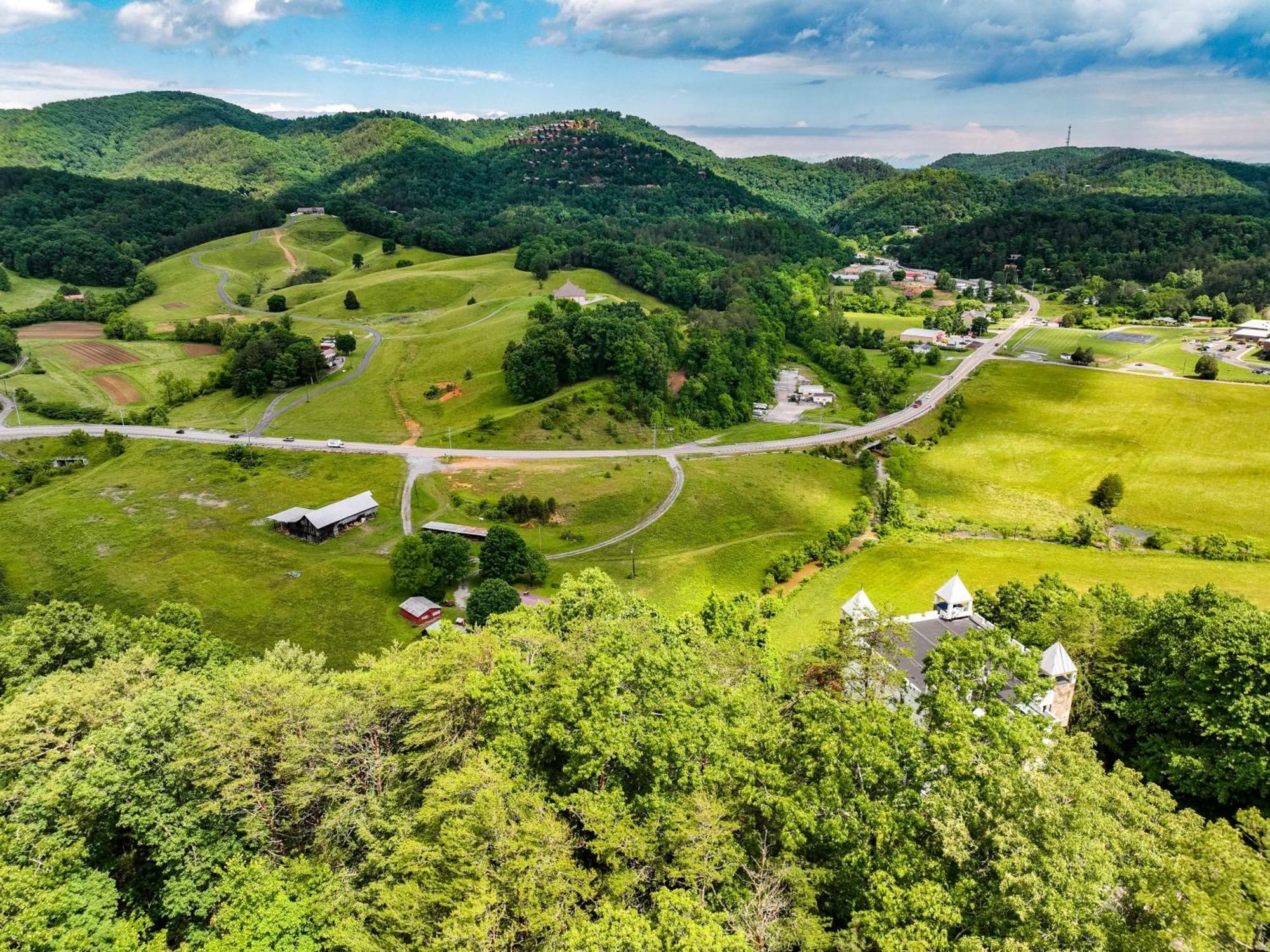 Mountain Views At Dolly'S Castle Unit 3 Villa Sevierville Exteriör bild