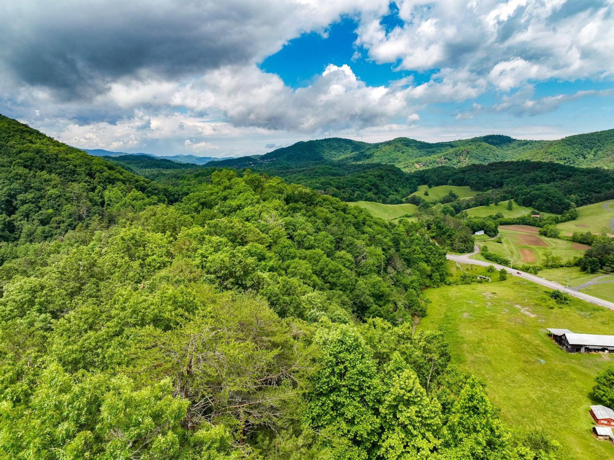 Mountain Views At Dolly'S Castle Unit 3 Villa Sevierville Exteriör bild